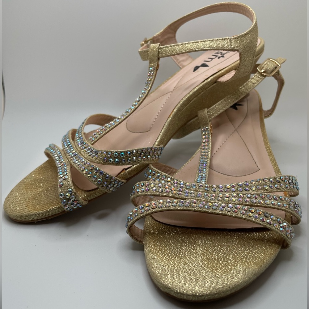 Gorgeous Sandals with rhinestone straps.